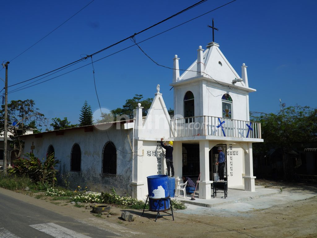 Álbum borrador - Pintando la capilla de Los Guayacanes previa a navidad 2023